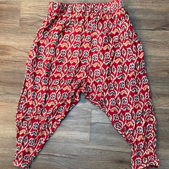 Fun printed harem capris - Picture 4 of 7